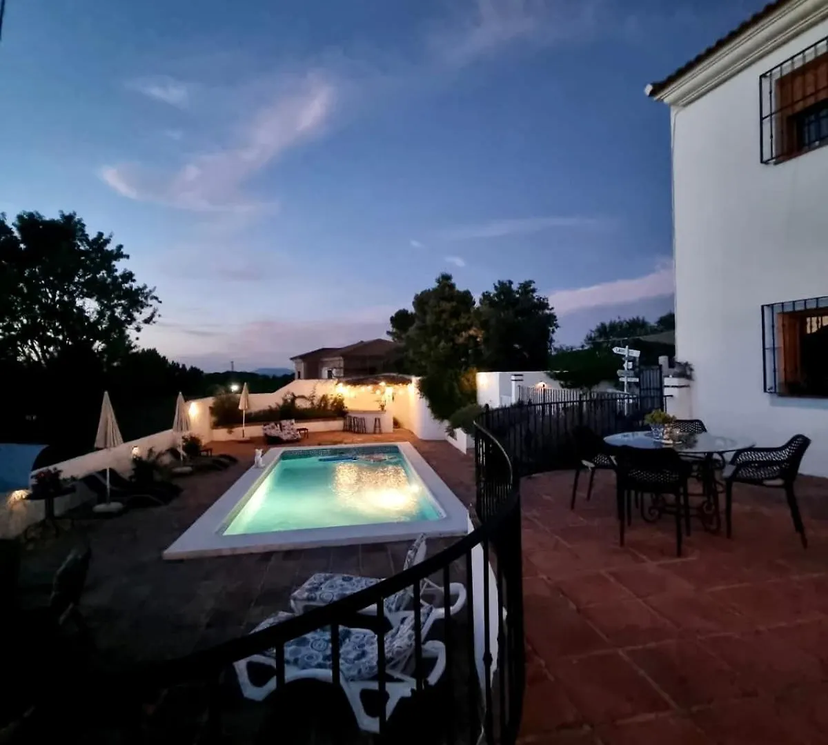 Todos Y Tonya Bed & Breakfast Archidona